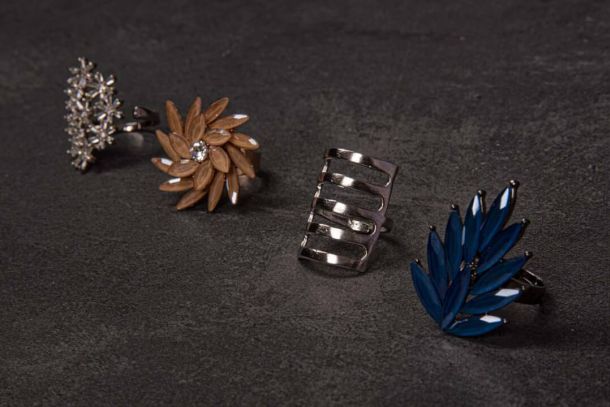 &Gamma;&upsilon;&nu;&alpha;&iota;&kappa;&epsilon;ί&alpha; &kappa;&omicron;&sigma;&mu;ή&mu;&alpha;&tau;&alpha;