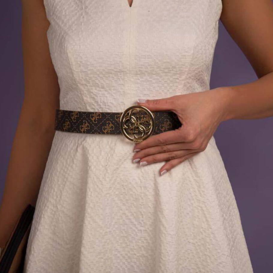 &Gamma;&upsilon;&nu;&alpha;&iota;&kappa;&epsilon;ί&alpha; &alpha;&xi;&epsilon;&sigma;&omicron;&upsilon;ά&rho;